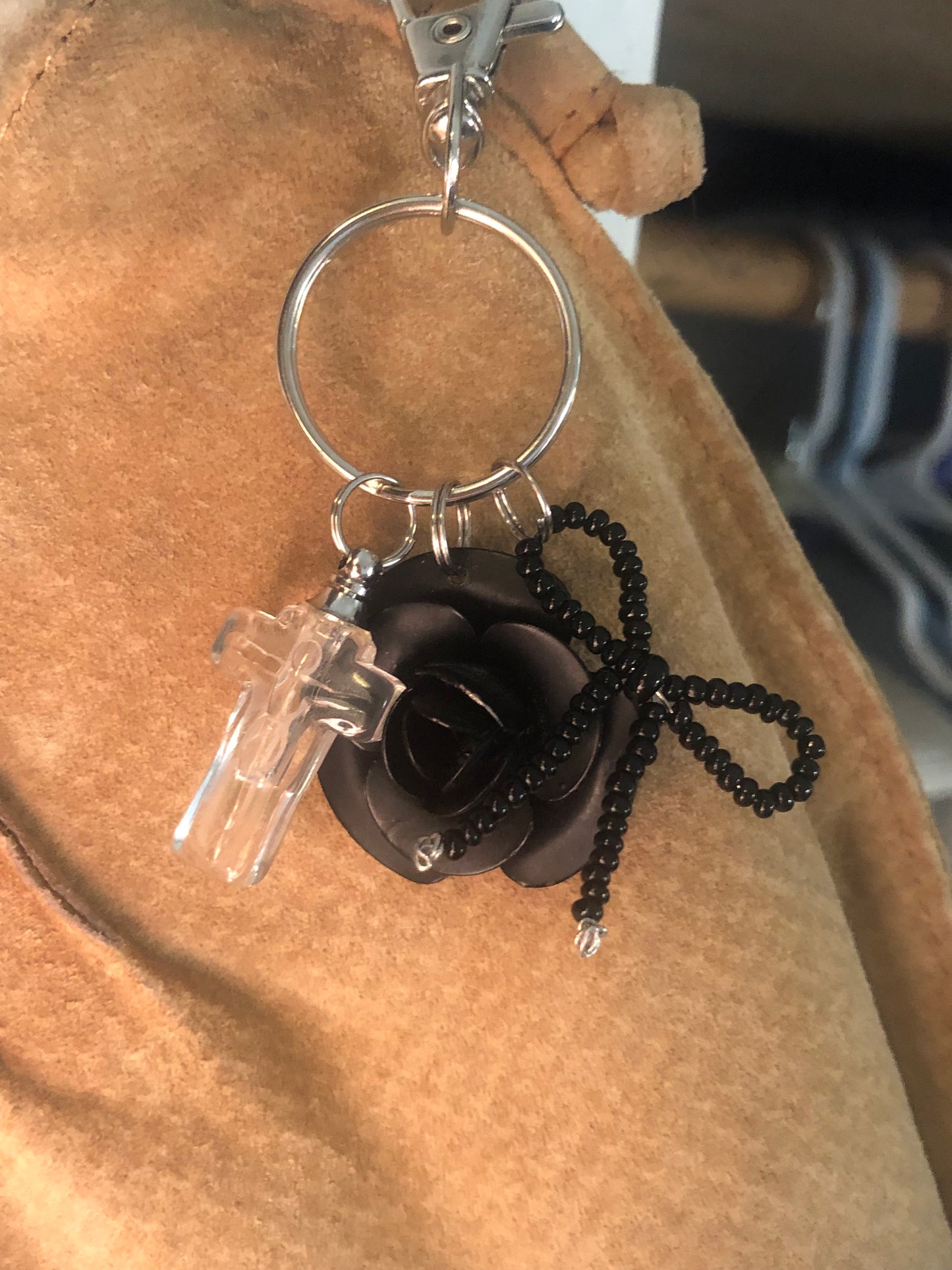 black rose keychain