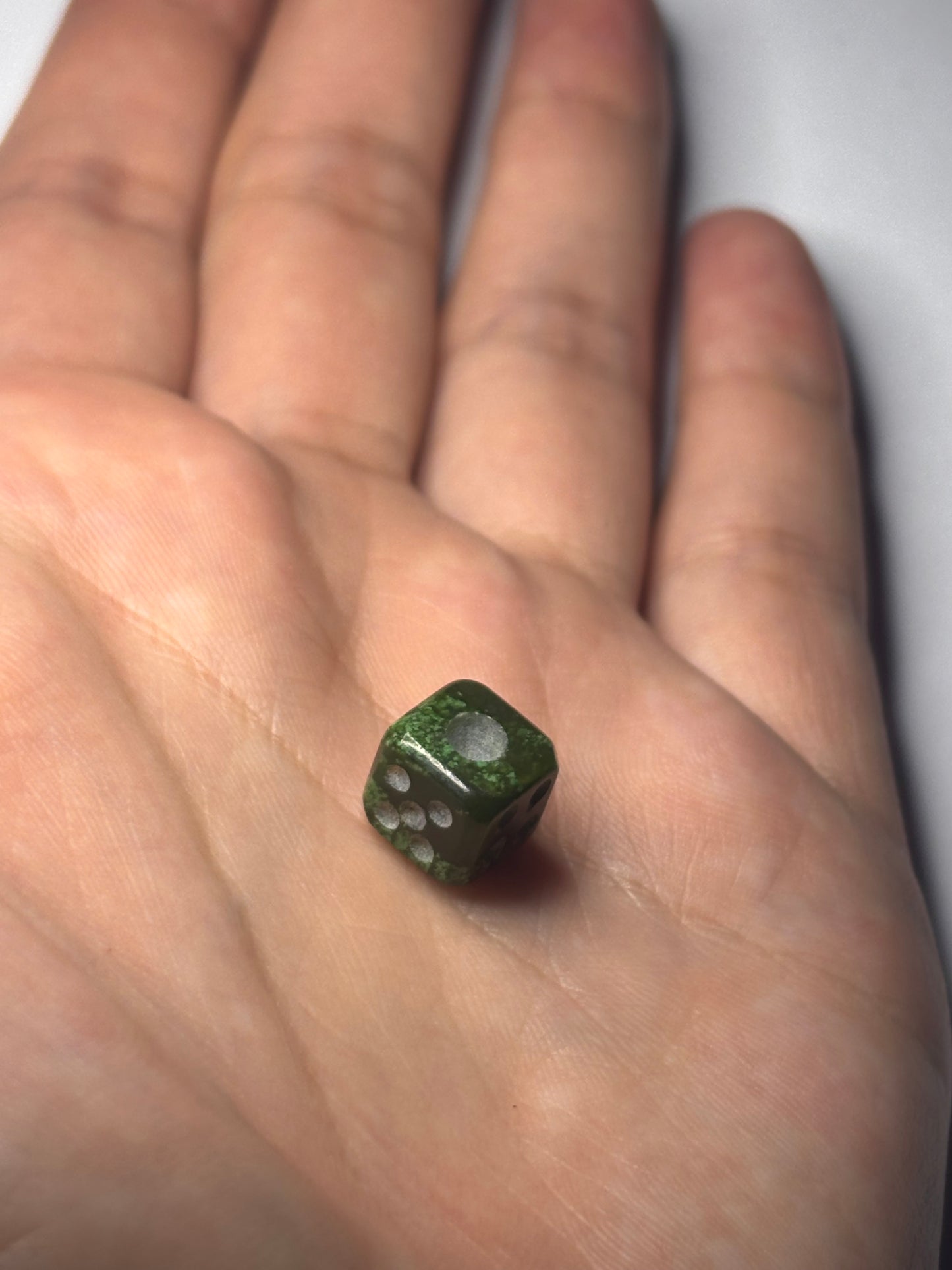 Tiny Green Crystal Dice