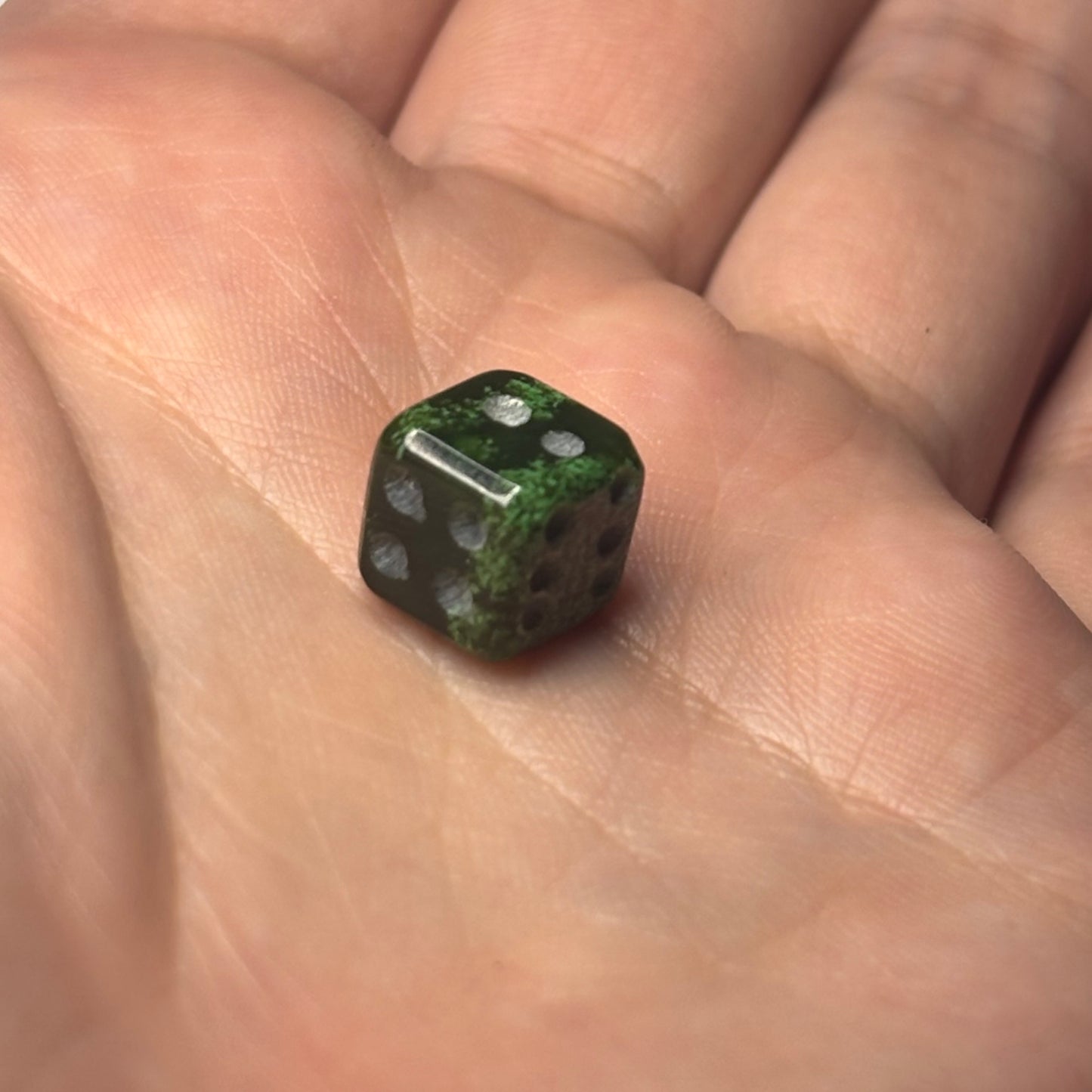 Tiny Green Crystal Dice