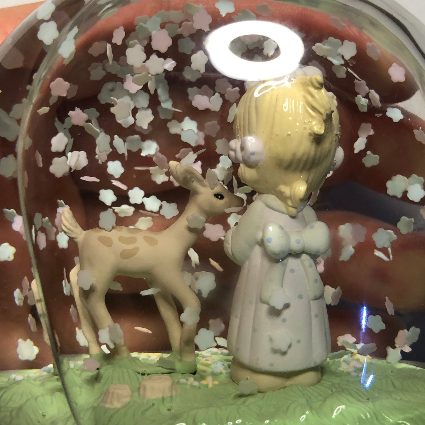 Precious Moments Snowglobe