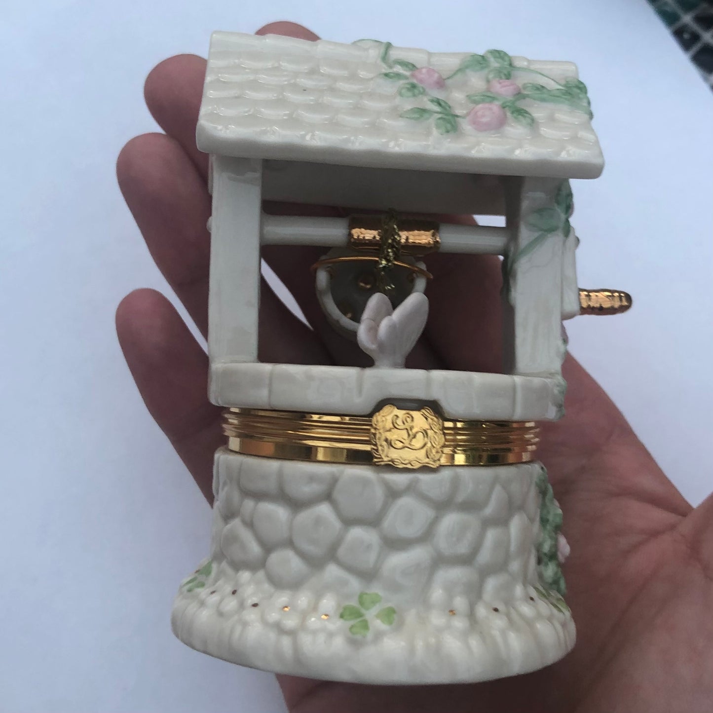 Wishing Well Ceramic Trinket Box