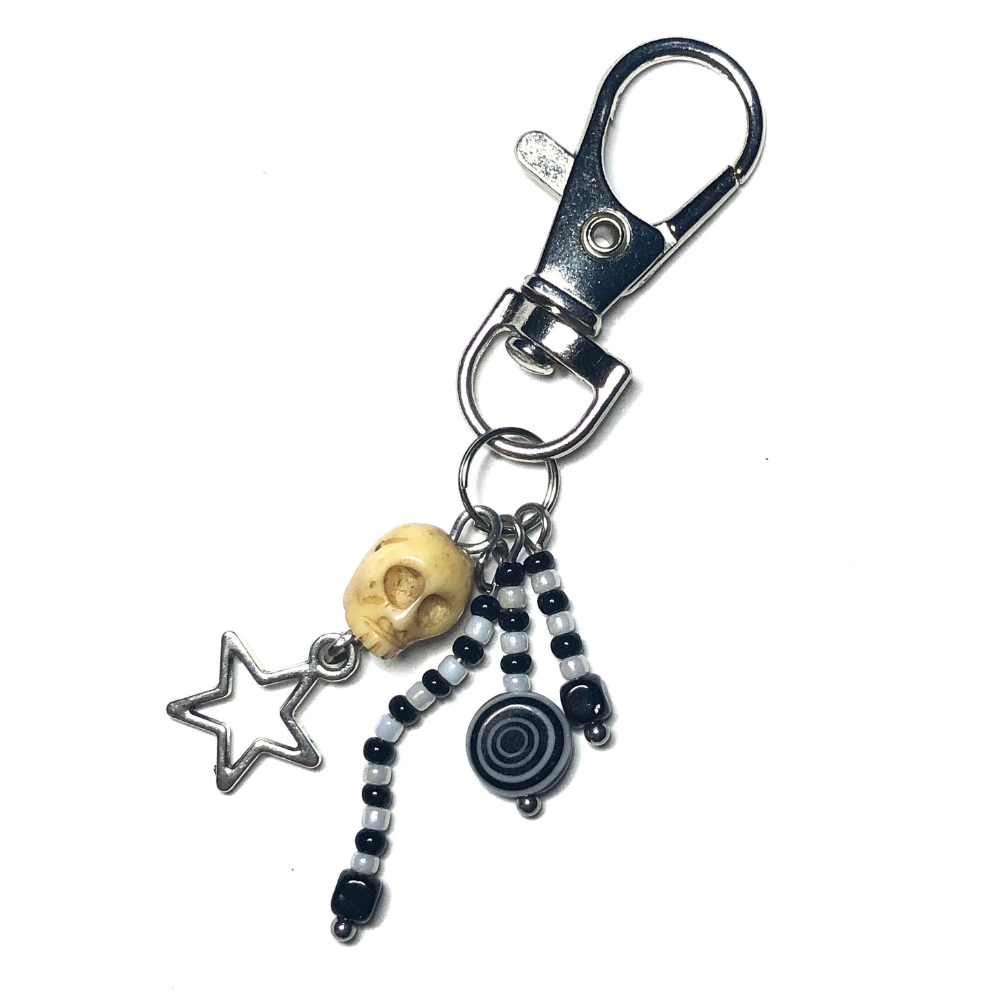 “Lil skull” beaded keychain